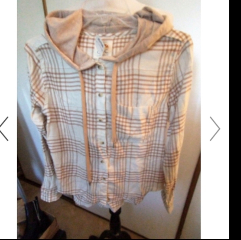 NWT C&C California Shacket - Picture 12 of 13